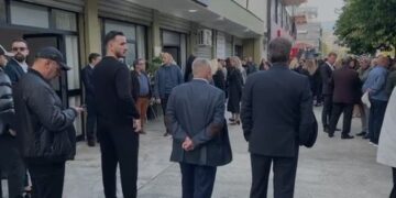 U ekzekutua në sallën e gjyqit, mbahen homazhe në Shkodër për gjyqtarin Astrit Kalaja