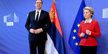 BE po humbet durimin, Von der Leyen vjen me kritika ndaj Vuçiç në Beograd