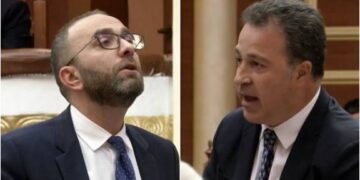 Socialistët kërkojnë përjashtimin 30-ditor të Bardhit nga Kuvendi për fyerje ndaj Niko Pleshit