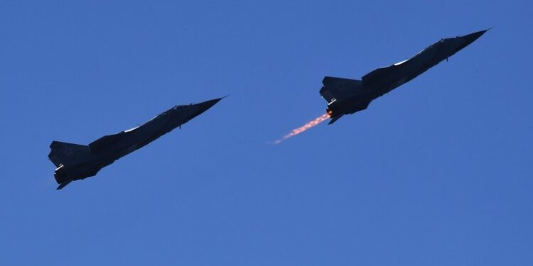 Avionët rusë në hapësirën e NATO-s, Rutte: Do t’i godasim nëse konsiderohen si kërcënim!