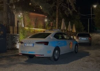 Aksident i trefishtë në superstradën Lezhë-Shkodër, plagosen 4 persona