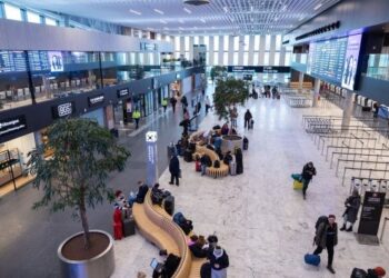 Lituania mbyll përsëri aeroportin e Vilniusit për shkak të dronëve në hapësirën ajrore