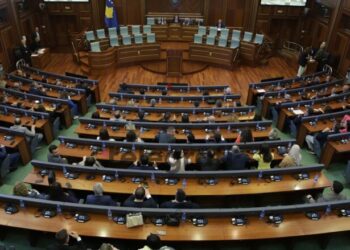 Kosovë: Qeveria e re pritet të formohet të dielën; mund të ketë zgjedhje nëse dështon votimi
