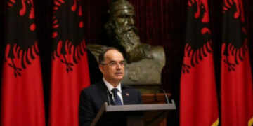 Presidenti Begaj përshëndet njohjen e Kosovës nga Siria, mbështetje për paqen në Ballkan