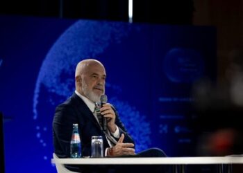 Rama për “Politico”: Me Diellën po pastrojmë legjislacionin, AI do përdoret edhe në prokurime