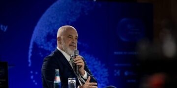 Rama për “Politico”: Me Diellën po pastrojmë legjislacionin, AI do përdoret edhe në prokurime