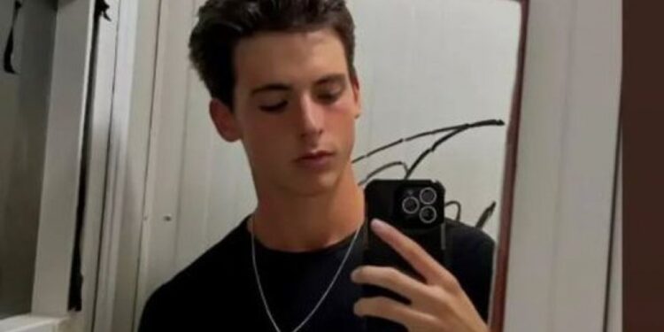 Lamtumira e fundit 19-vjeçarit shqiptar që vdiq në rrethana të paqarta në Itali