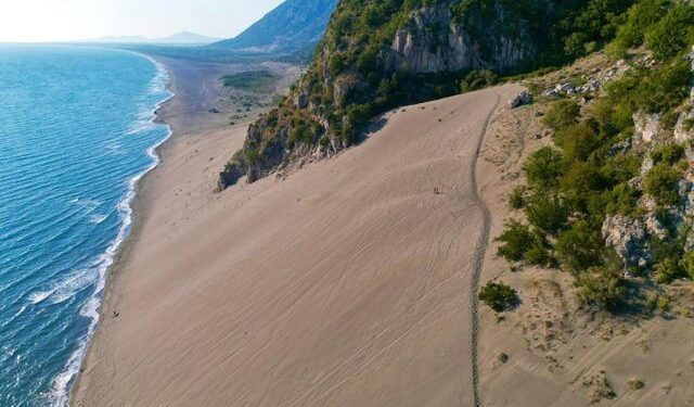 ‘Shfryhet’ dosja e Shëngjinit, hiqet masa e arrestit në shtëpi për Luiza Balën