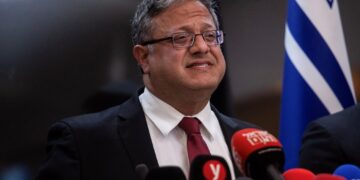 Ministri i Netanyahut kërcënon rrëzimin e qeverisë për “vijat e kuqe” të paqes