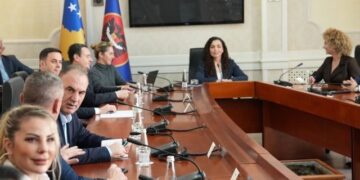 Kriza/ Takimi me presidenten Osmani, liderët politikë në Kosovë: Zgjedhje të reja në dhjetor