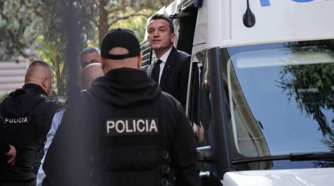 Erion Veliaj  do të ankimojë shkarkimin e tij nga detyra si kryebashkiak i Tiranës.