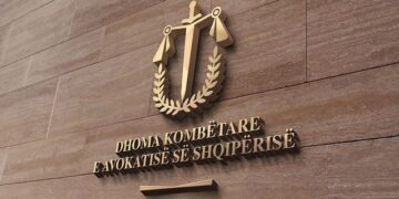 Reagon Shoqata e Avokatëve: Drejtësia është në duart e politikës, gjyqtarët janë viktima të korrupsionit