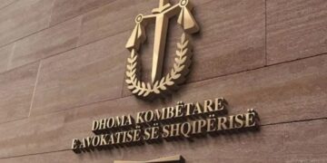 Bojkotohen gjyqet për 5 ditë pas arrestimit të avokatit në Elbasan