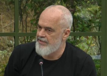 “Boll morët para nga shteti”/ Rama thirrje kryebashkiakëve: Futeni bashkinë në punë