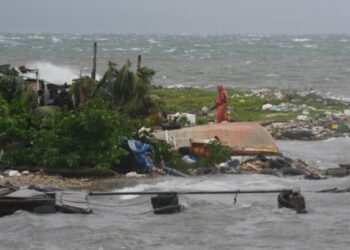 Uragani Melissa i afrohet Kubës, Xhamajka po numëron ‘plagët’. Shihni dëmet katastrofike