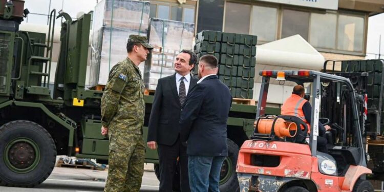 Kosova merr mijëra dronë kamikazë nga Turqia, reagon Vuçiç