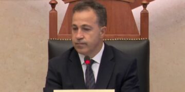 “Të shkarkohet Niko Peleshi”/ Këshilli i Legjislacionit rrëzon kërkesën e opozitës: Asnjë shkelje!