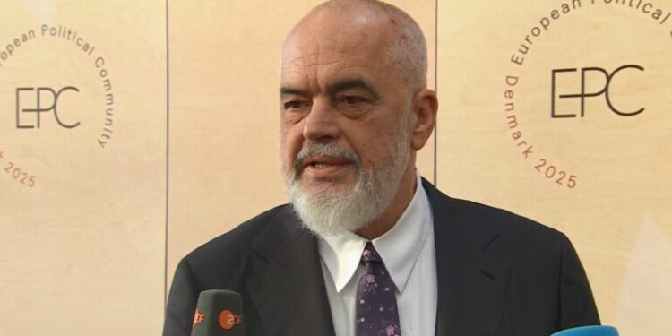 “Nuk po presim, por po vrapojmë drejt BE-së”, Rama në samitin e Komunitetit Politik në Danimarkë: Europa mund të mësojë shumë nga Shqipëria