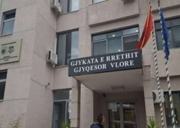 Dhunohet punonjësi i sigurisë në Gjykatën e Vlorës, autori një avokat