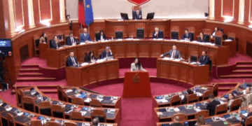 Balluku i përgjigjet opozitës: Nuk i falni sukseset, ndaj përdorni sulme personale