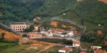 Mbyllet burgu i Bënçës/ Rreth 100 punonjës mbeten pa punë