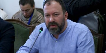 Reforma Territoriale | Mazniku propozon: Të dalim dyshe e treshe në territor për dëgjesa