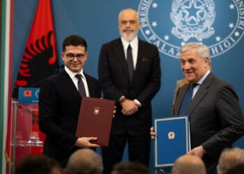 Prodhim të mjeteve detare, çfarë parashikojnë marrëveshjet Shqipëri-Itali për mbrojtjen