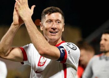 Shtypi polak, pas shortit, i kënaqur: “Nuk mund të kishte qenë më mirë!”…