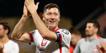 Shtypi polak, pas shortit, i kënaqur: “Nuk mund të kishte qenë më mirë!”…