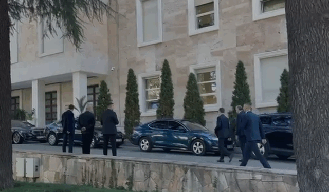 Kryeministri Rama mbledh në Kryeministri kreun e Kuvendit