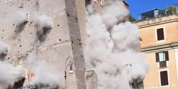 Panik në Romë! Shembet një pjesë e Torre dei Conti, afër Coloseut. Raportohet për të plagosur
