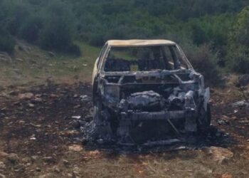 Trupi i karbonizuar brenda makinës në Skourta të Greqisë mendohet se i përket një punëtori shqiptar