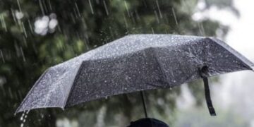 Reshje shiu dhe dëborë në zonat malore, ja si parashikohet moti këtë të martë