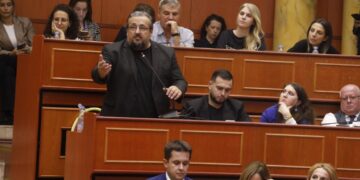 Kushtetuesja rrëzoi Qeverinë për Veliajn, Teliti: Beteja për Tiranën vazhdon