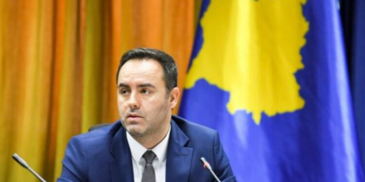 Ngërçi politik në Kosovë, presidentja Osmani mandaton Glauk Konjufcën për formimin e qeverisë së re