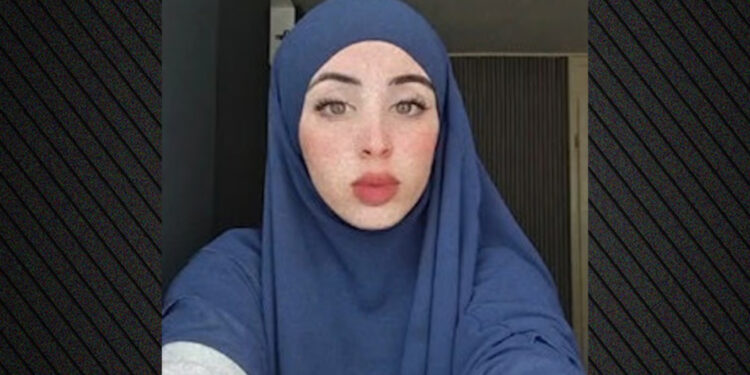 Duar e këmbë të lidhura/ 18-vjeçarja vritet nga vëllezërit dhe flaket në kënetë pasi familja …