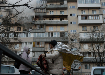 Rusia dhe Ukraina njoftojnë për sulme të fuqishme ajrore