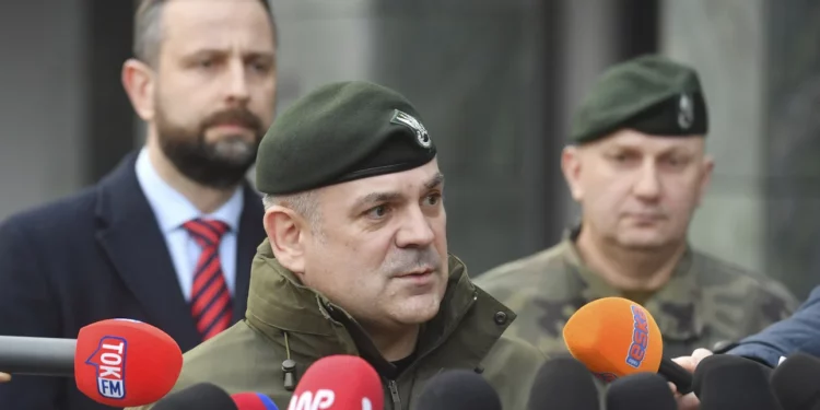 Shefi i Mbrojtjes së Polonisë: Jemi në fazë paraluftë, armiku po përgatitet