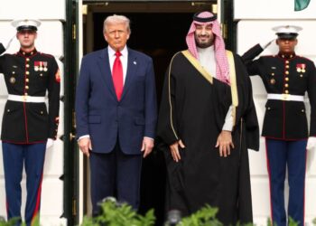 Trump pret princin saudit: 600 mld $ investime dhe 48 avionë F-35