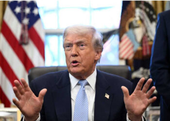 Dhoma e Përfaqësuesve voton publikimin e dosjes së Epstein me miratimin e Trump