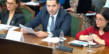 Ministri i Financave prezanton projektbuxhetin 2026 në Konferencën e Kryetarëve