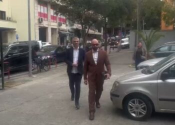 Kreu i ARRSH paraqitet në SPAK, Gentian Gjyli shoqërohet nga avokati