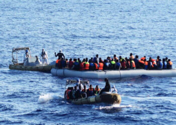 700 familje shqiptare për deportim, The Guardian: Tensione mes Tiranës dhe Londrës