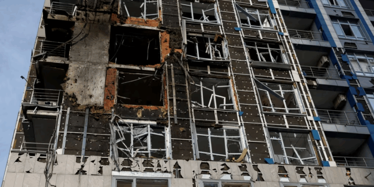 Rusia sulmon sërish Kievin, teksa raportohet për bisedime shtesë për paqe