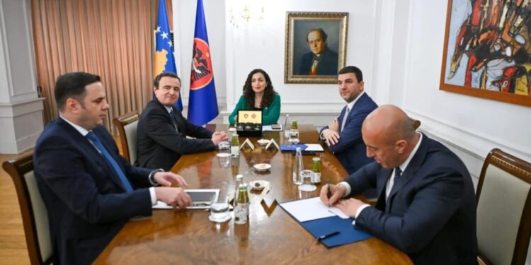 Osmani takim me krerët e partive politike, pritet caktimi i datës së zgjedhjeve