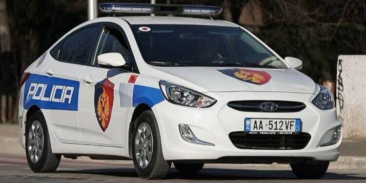 Plagoset me armë zjarri 40-vjeçari në Kamëz