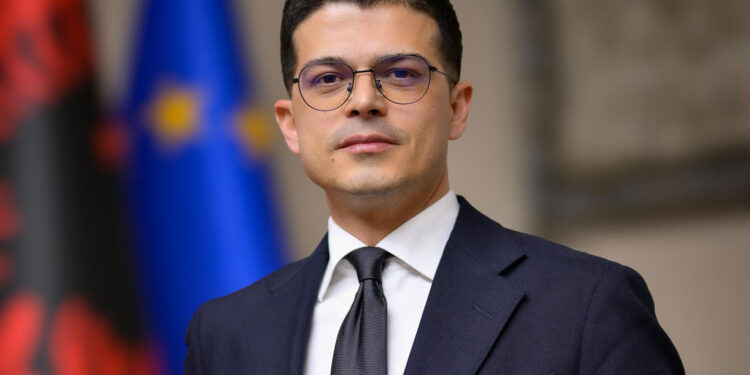 Vengu: 8 nga 16 marrëveshjet me Italinë janë në fushën e mbrojtjes