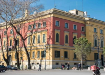 Qeveria shqiptare kundër FMN: Nuk cenohet qëndrueshmëria fiskale, po ecim sipas direktivave të BE