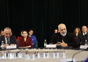 “Gjoba për ministrat që s’japin informacion”, Komisioneri Dervishi: Nuk është zgjidhje