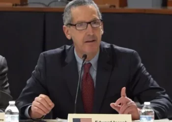 Joseph: Serbia në udhëkryq, duhet t’i largojë rusët nga industria e naftës, SHBA duket serioze